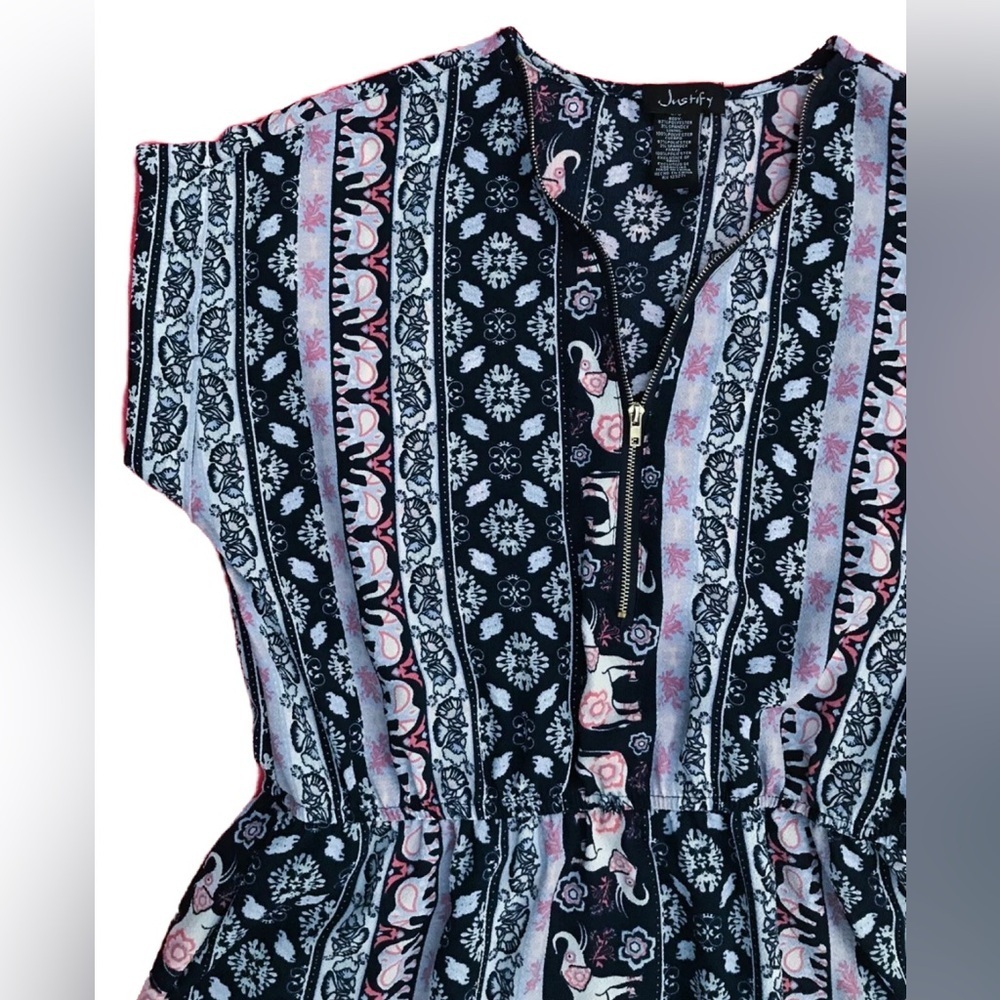 Elephant Mini Dress Juniors Large Boho Hippie Southwestern Whimsical Playful - Picture 3 of 4